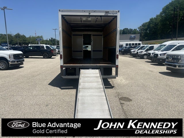 2025 Ford E-350SD Base Cutaway