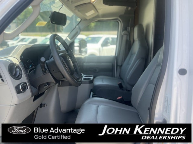 2025 Ford E-350SD Base Cutaway