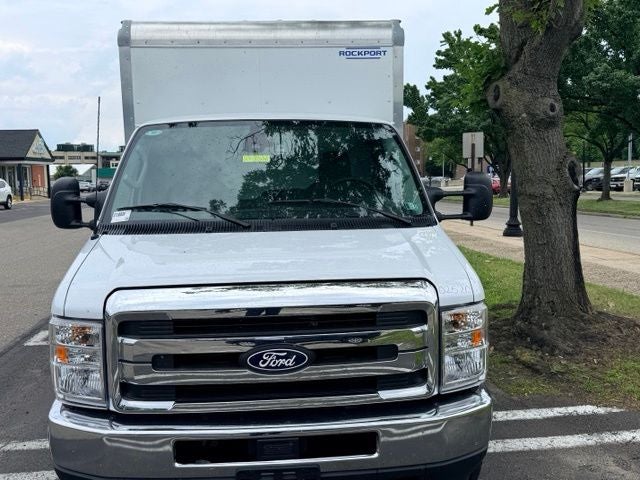 2027 Ford E-350SD Base Commercial