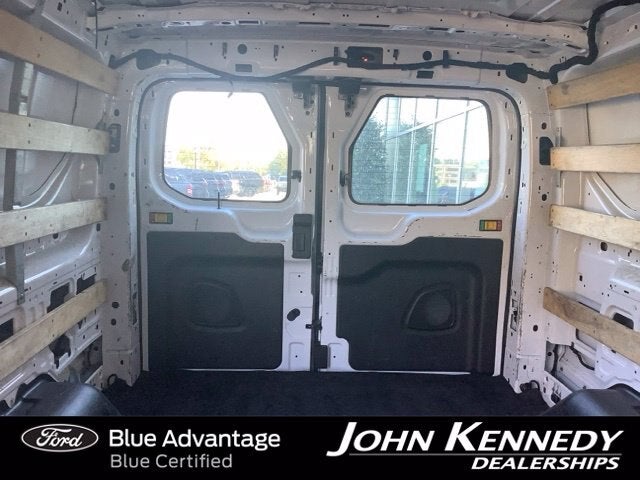 2022 Ford Transit-250 Base