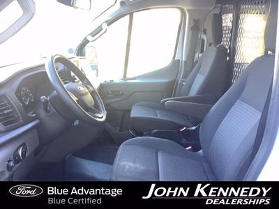 2022 Ford Transit-250 Base