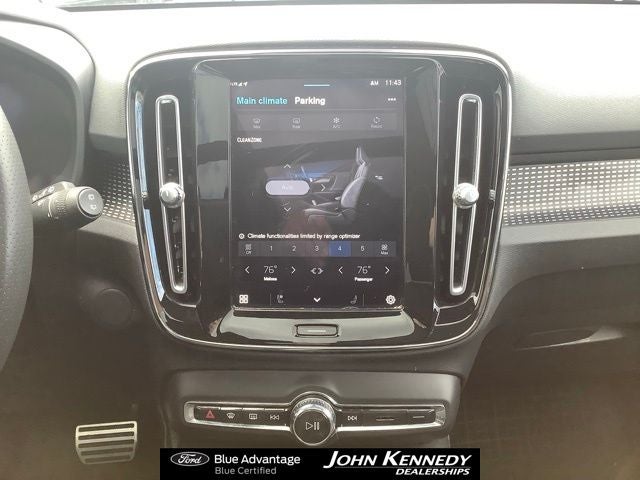 2021 Volvo XC40 Recharge Pure Electric P8