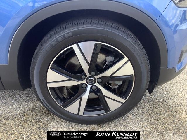 2021 Volvo XC40 Recharge Pure Electric P8