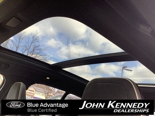 2021 Volvo XC40 Recharge Pure Electric P8