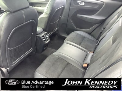 2021 Volvo XC40 Recharge Pure Electric P8