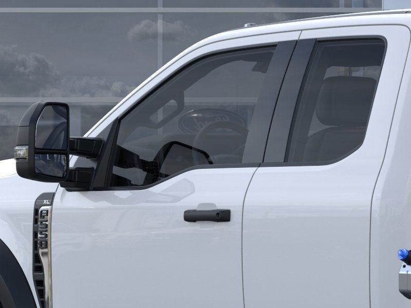 2025 Ford F-550SD Enclosed Service Body Commercial