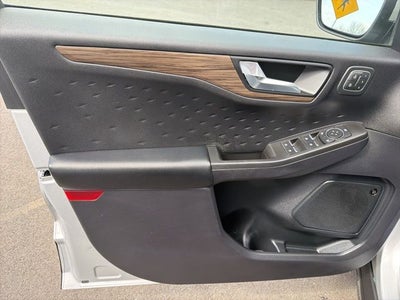 2020 Ford Escape Hybrid Titanium