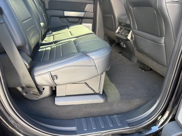 2025 Ford F-350SD Platinum