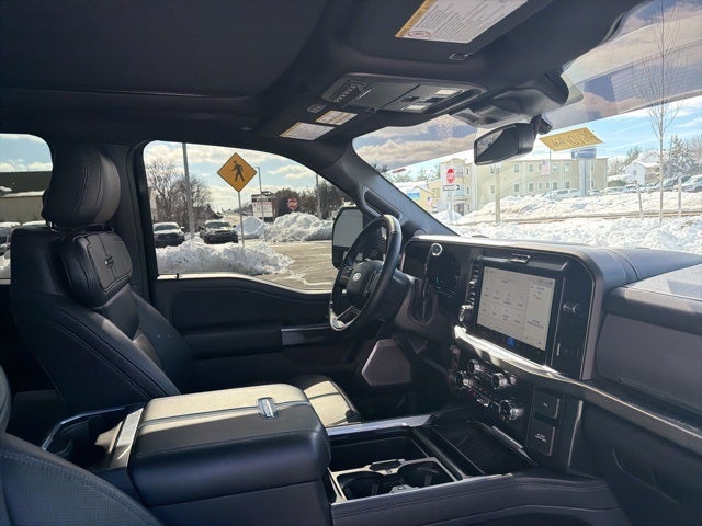 2025 Ford F-350SD Platinum