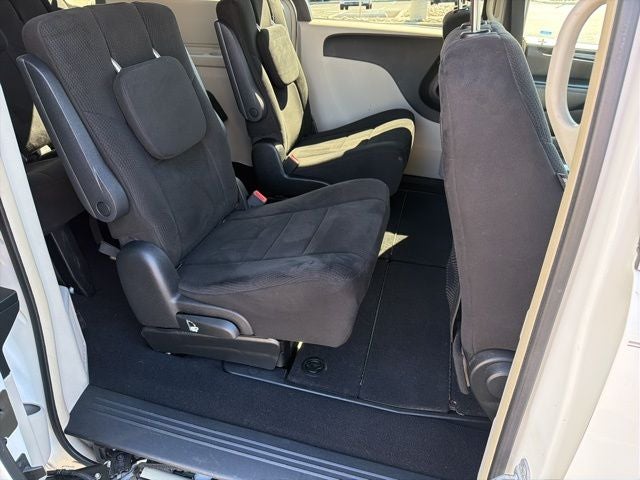 2011 Chrysler Town & Country Touring