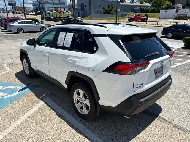2020 Toyota RAV4 XLE