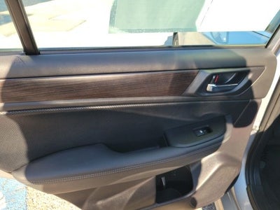 2017 Subaru Legacy 3.6R Limited