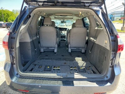 2017 Toyota Sienna XLE Premium 7 Passenger