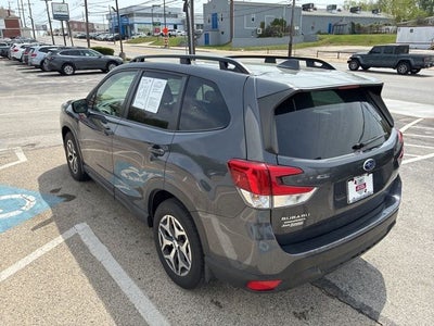 2023 Subaru Forester Premium