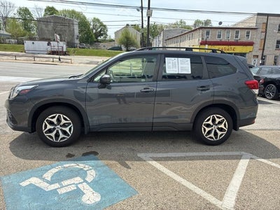 2023 Subaru Forester Premium