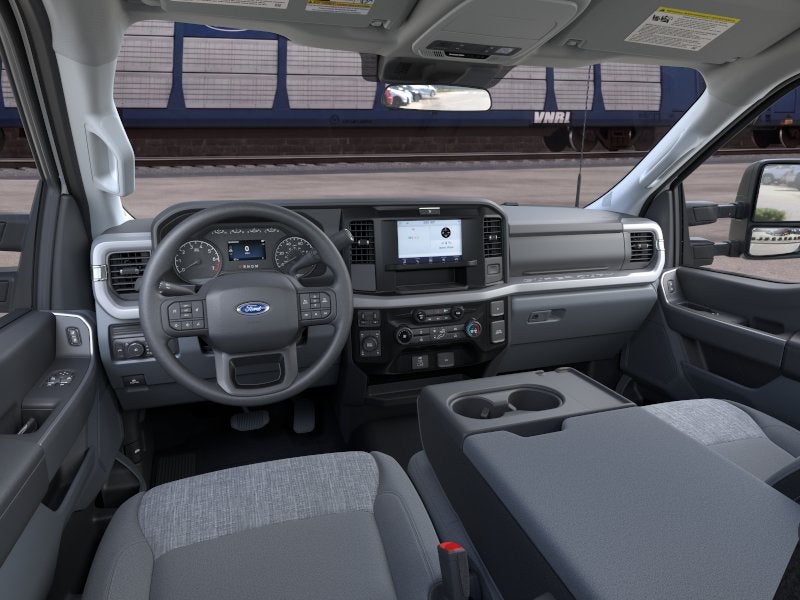 2026 Ford Super Duty F-350® XLT
