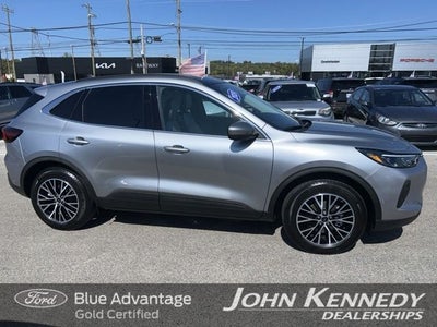 2024 Ford Escape Plug-In Hybrid Base