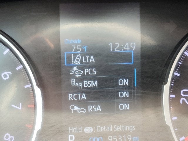 2022 Toyota RAV4 LE