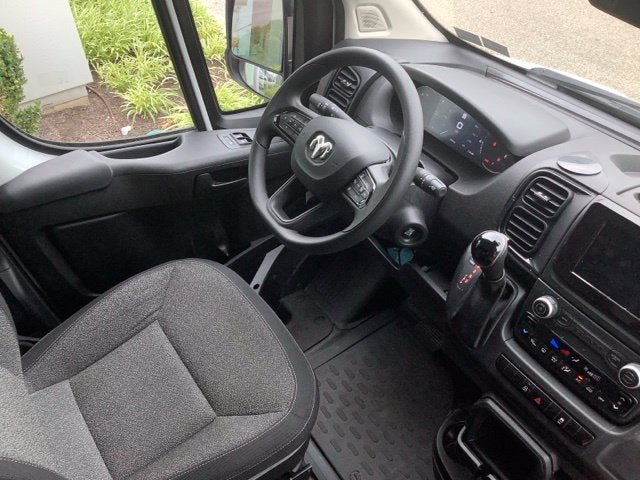 2025 RAM ProMaster 2500 Base 136 WB