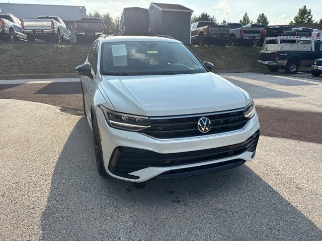 2023 Volkswagen Tiguan 2.0T SE R-Line Black