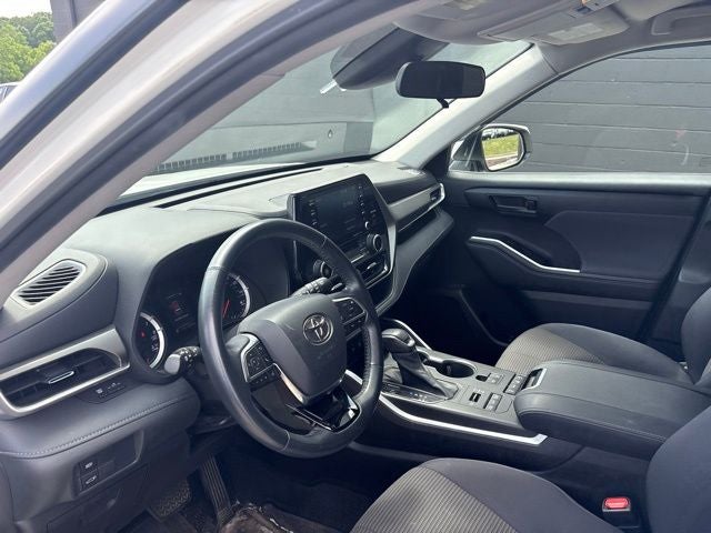 2021 Toyota Highlander LE