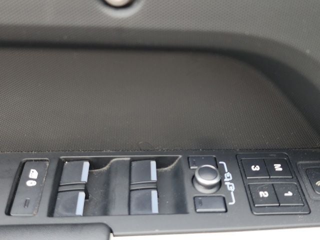 2022 Land Rover Defender 110 X-Dynamic HSE